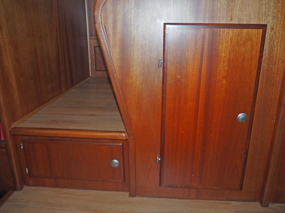 Stuurhuis, Accommodatie